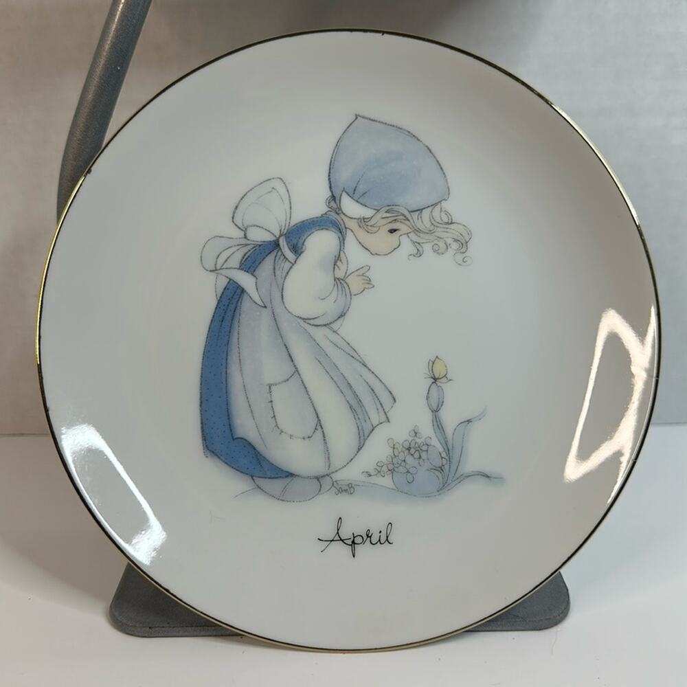 Vintage 1980 Precious Moments April Birthday Plate
